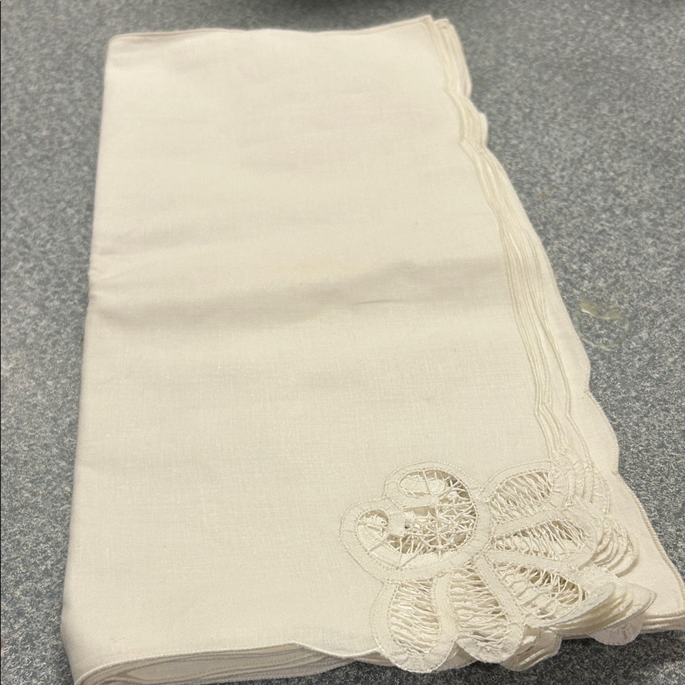 8 Vintage Never Used Battenberg Lace Napkins